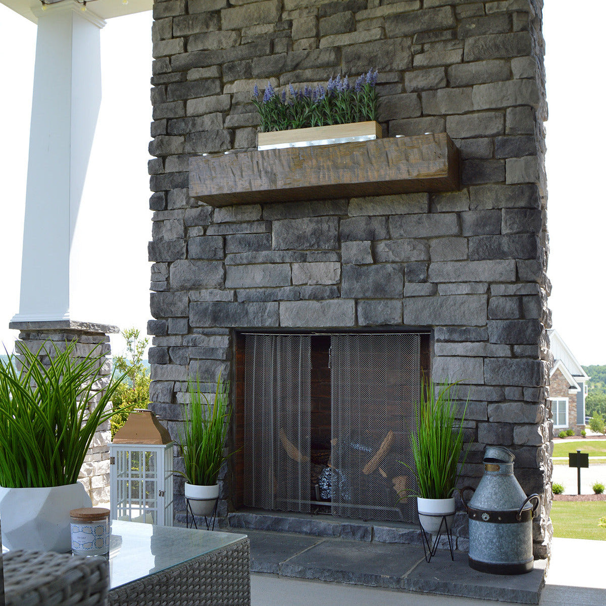 Portland Smoke Weatherledge - Corners - Prestige Stone - 8 Ln ft/box